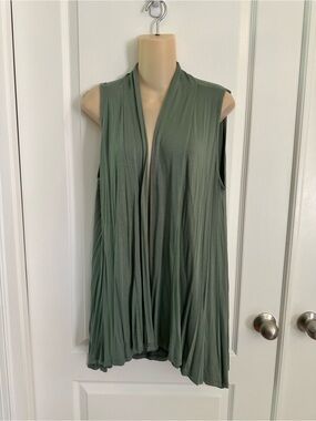 Yee Boutique Sleeveless Drape Cardigan Vest
